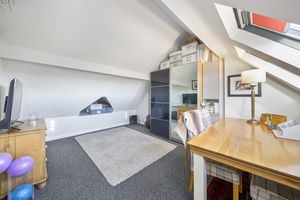 95A Foljambe Avenue